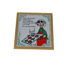 Maxine Ceramic Christmas Trivet w/Wood Frame by Shoebox for Hallmark  7" x 7"